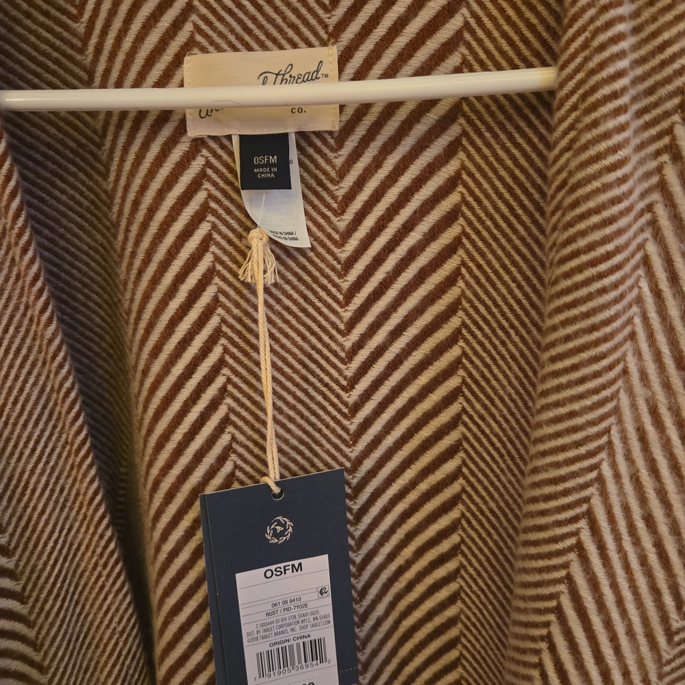 Universal Thread Brown Chevron Patterned Shawl NWT - image 4